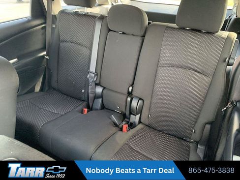 Used 2019 Dodge Journey SE FWD image 23
