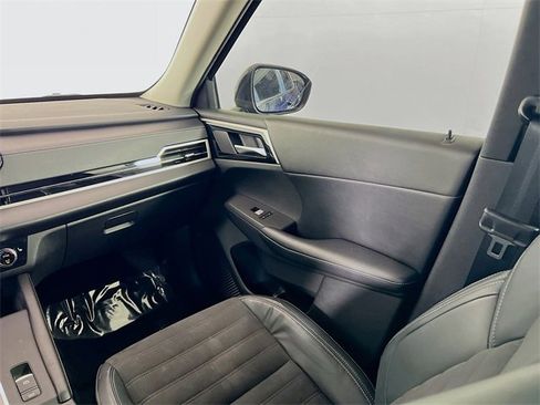 Used 2022 Mitsubishi Outlander SE image 23