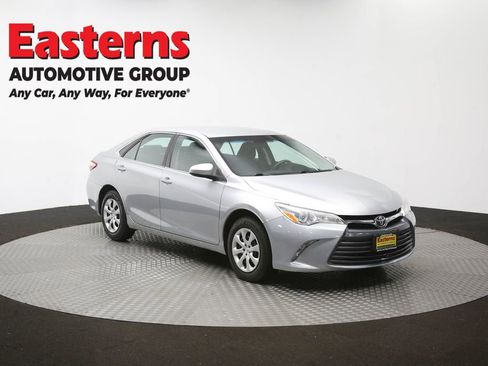 Used 2017 Toyota Camry LE FWD image 48