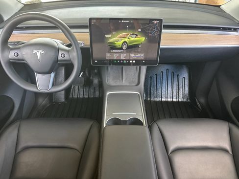 Used 2023 Tesla Model Y Long Range AWD/4WD image 13