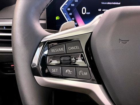 Used 2025 BMW 330i Sedan image 24