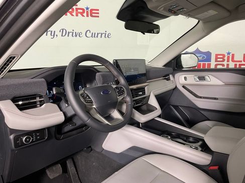 New 2026 Ford Explorer Active w/ Active Comfort Package RWD image 13