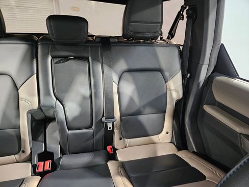 Used 2022 Ford Bronco Wildtrak AWD/4WD image 14