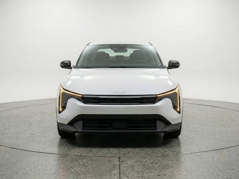 Used 2025 Kia K4 FWD image 2