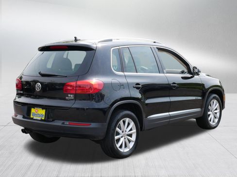 Used 2017 Volkswagen Tiguan Wolfsburg Edition AWD/4WD image 7