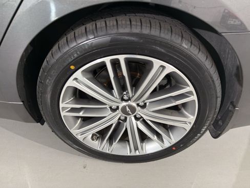 Used 2020 Genesis G80 3.8 RWD image 7