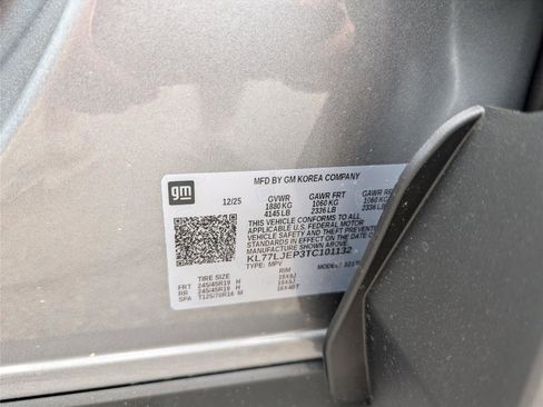 New 2026 Chevrolet Trax RS w/ Sunroof Package FWD image 11