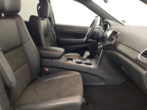 Used 2021 Jeep Grand Cherokee Laredo X AWD/4WD image 21