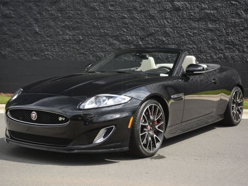 Used 2015 Jaguar XKR R RWD image 1