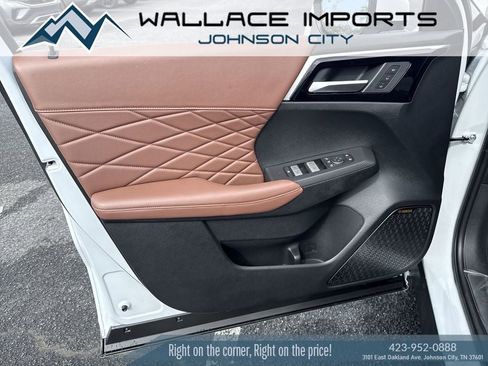 New 2025 Mitsubishi Outlander SEL image 25