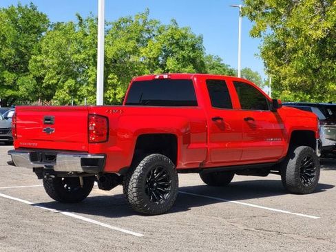 Used 2018 Chevrolet Silverado 1500 LT AWD/4WD image 4