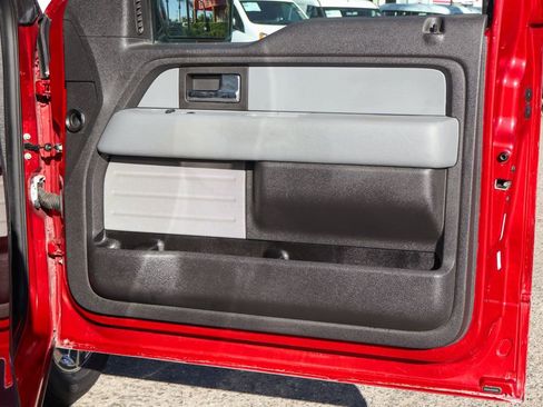 Used 2014 Ford F150 XLT w/ XLT Chrome Package image 37