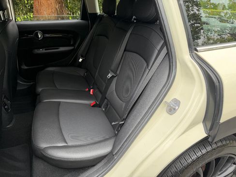 Used 2019 MINI Cooper Clubman FWD image 16