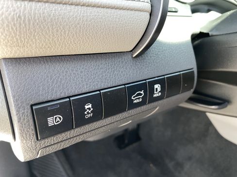 Used 2022 Toyota Camry LE FWD image 19