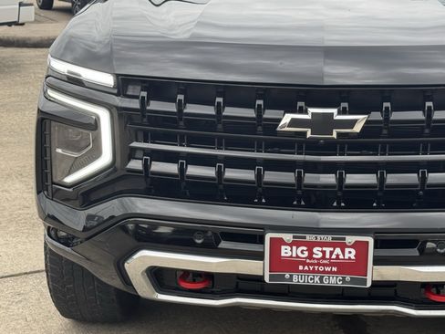 Used 2025 Chevrolet Tahoe Z71 AWD/4WD image 6