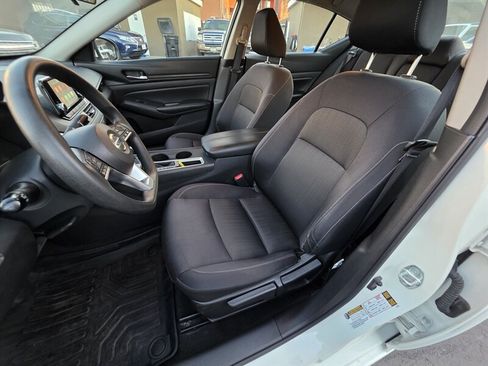 Used 2022 Nissan Altima 2.5 S FWD image 15