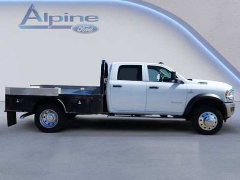 Used 2020 RAM 5500 Tradesman w/ Chrome Appearance Group image 6