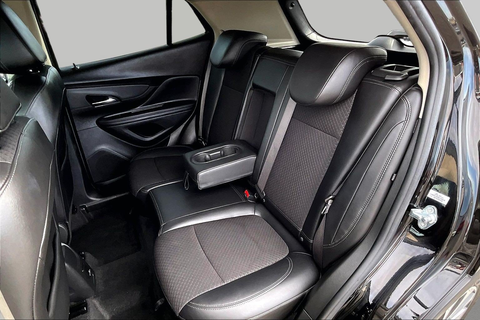 Used 2022 Buick Encore Preferred w/ Safety Package FWD image 26