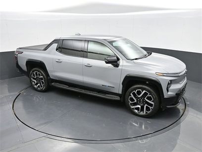 New 2025 Chevrolet Silverado EV RST