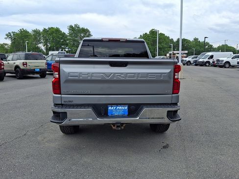 Used 2023 Chevrolet Silverado 1500 LT AWD/4WD image 5