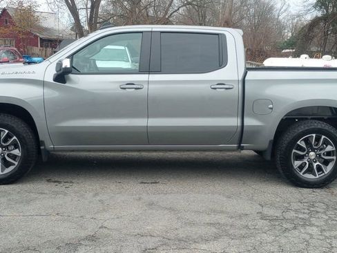 Used 2024 Chevrolet Silverado 1500 LT image 4