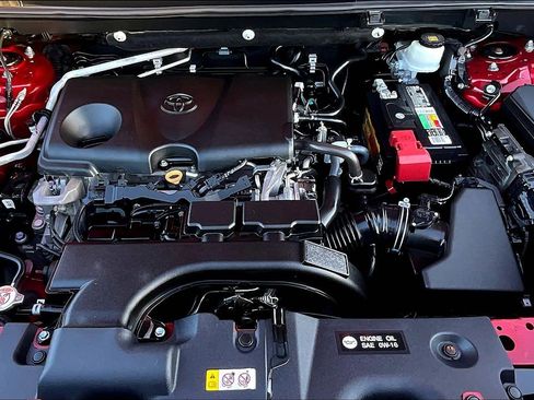 Used 2019 Toyota RAV4 XLE Premium image 9