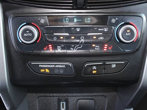 Used 2019 Ford Escape SE AWD/4WD image 13
