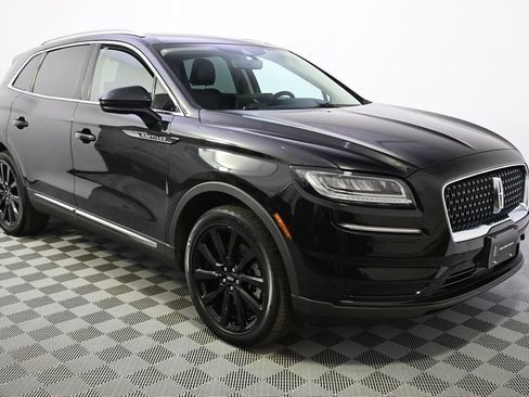 Used 2022 Lincoln Nautilus Reserve w/ Monochromatic Package AWD/4WD image 8