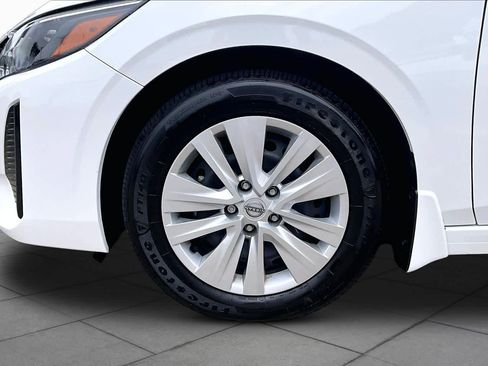 Certified 2025 Nissan Sentra S FWD image 10