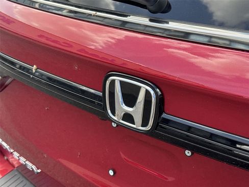 Used 2026 Honda Odyssey Touring image 11