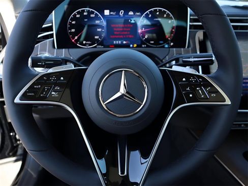 New 2026 Mercedes-Benz E 350 4MATIC Sedan image 31