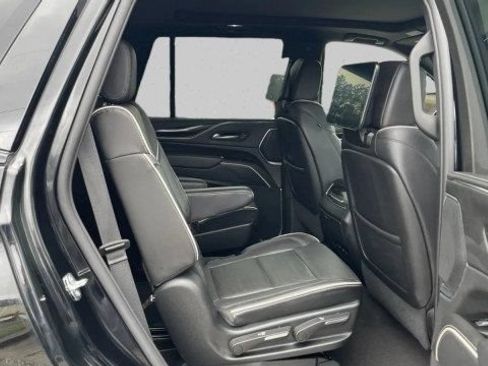 Used 2023 Cadillac Escalade Sport AWD/4WD image 18