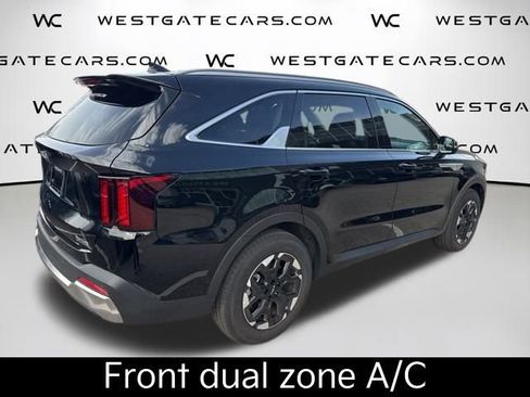 Certified 2026 Kia Sorento S w/ S Panoramic Sunroof Package image 8