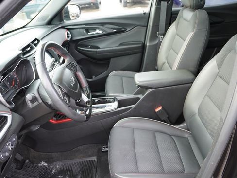 Used 2021 Chevrolet TrailBlazer RS w/ Sun and Liftgate Package image 16