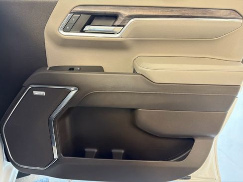 Used 2024 Chevrolet Silverado 1500 LTZ w/ LTZ Premium Package image 28