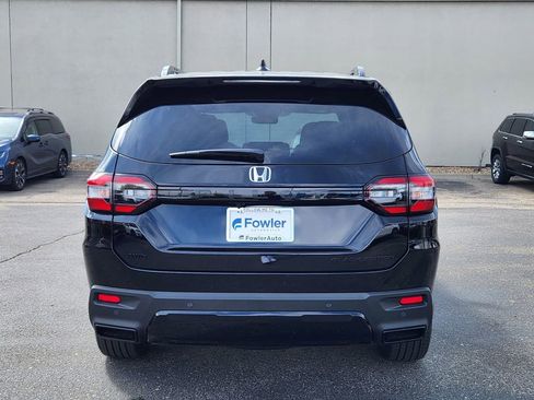 New 2026 Honda Pilot Black Edition image 6