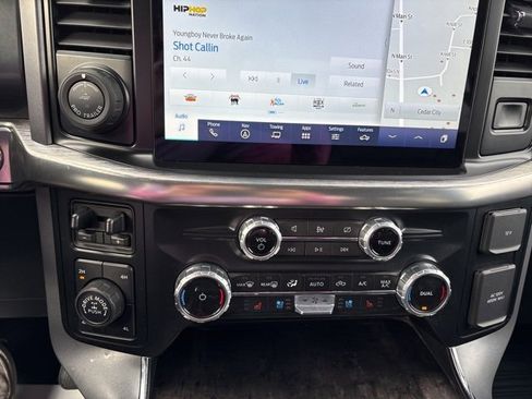 Used 2023 Ford F150 Lariat w/ Trailer Tow Package image 37