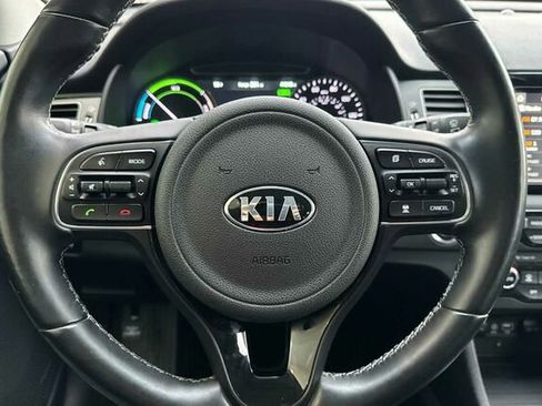 Used 2018 Kia Niro EX Premium image 21