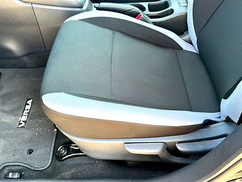 Certified 2025 Nissan Versa S w/ Trunk Package image 15