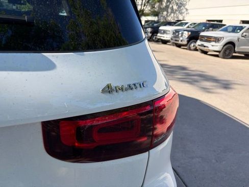 Used 2020 Mercedes-Benz GLB 250 4MATIC image 12