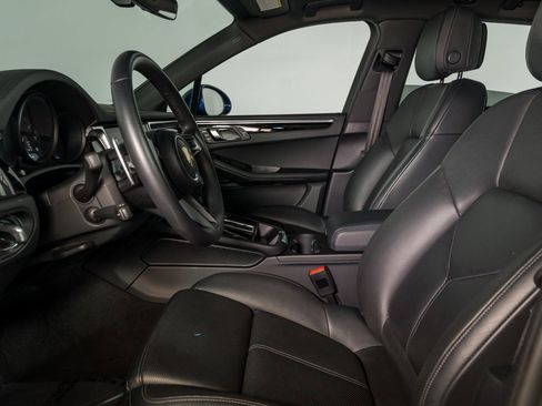Used 2023 Porsche Macan image 18