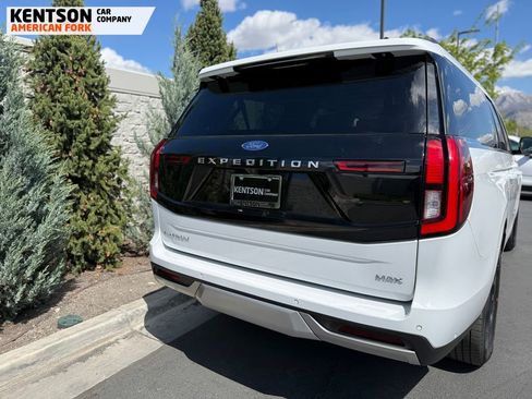 Used 2025 Ford Expedition Max Platinum AWD/4WD image 42
