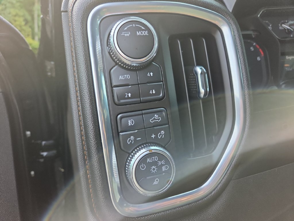 Used 2021 GMC Sierra 1500 AT4 w/ AT4 Preferred Package AWD/4WD image 27