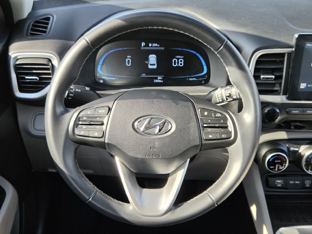 Used 2026 Hyundai Venue SEL FWD image 14