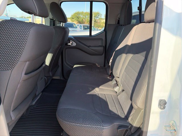 Used 2018 Nissan Frontier SV RWD image 7