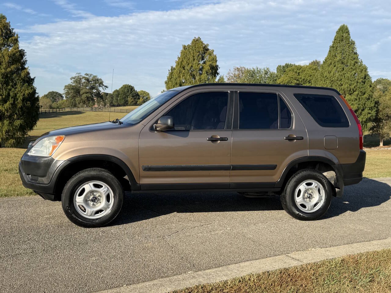 Used 2003 Honda CR-V LX image 12