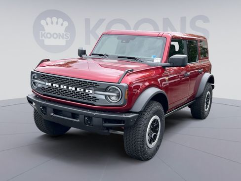 New 2025 Ford Bronco Badlands w/ Sasquatch Package AWD/4WD image 1