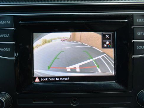 Used 2016 Volkswagen Passat 1.8T S image 26