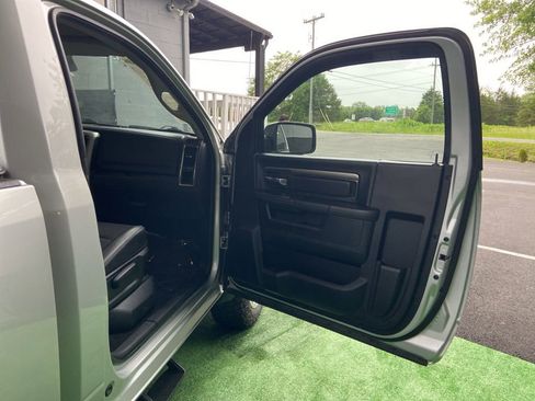 Used 2017 RAM 1500 Sport w/ Quick Order Package 26Q Night AWD/4WD image 34