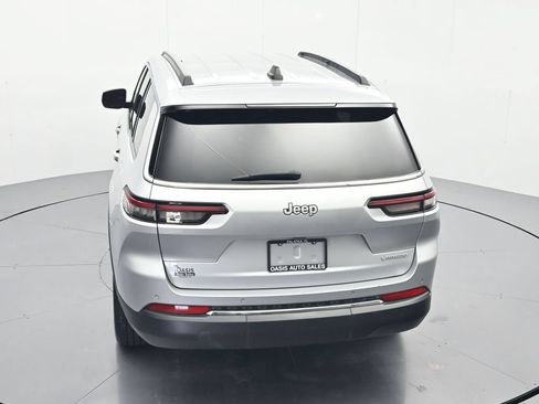 Used 2024 Jeep Grand Cherokee L Laredo RWD image 33